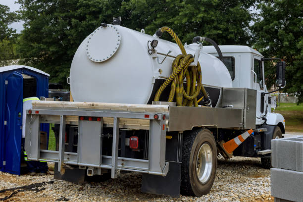 Portable Toilet Options We Offer in Lake Catherine, IL